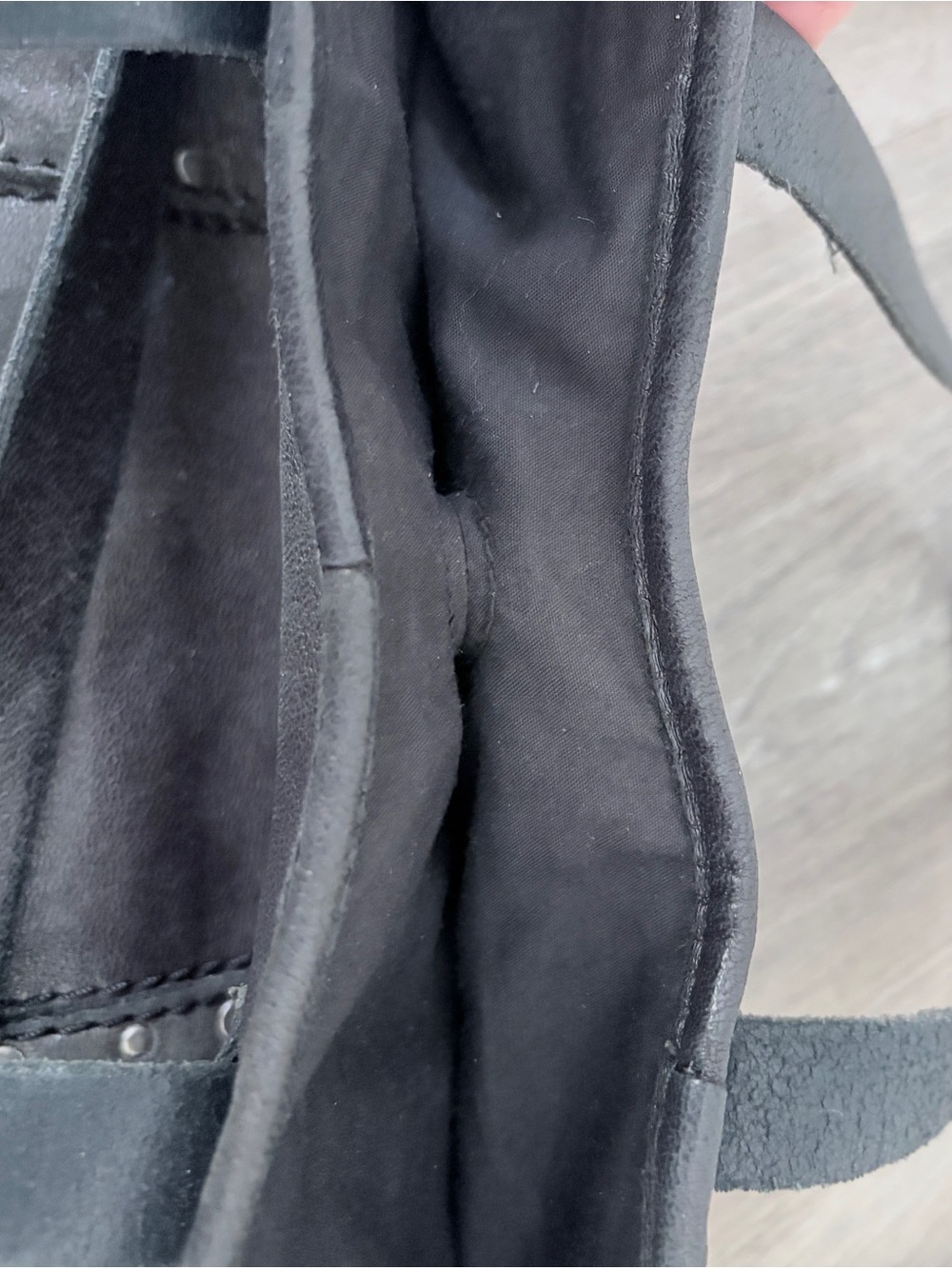 Lucky Brand Black Lambskin Leather cross Bag with Stud Accents - Picture 9 of 11